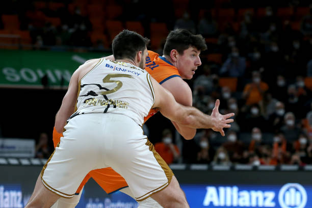 攻无懈可击 攻无懈可击