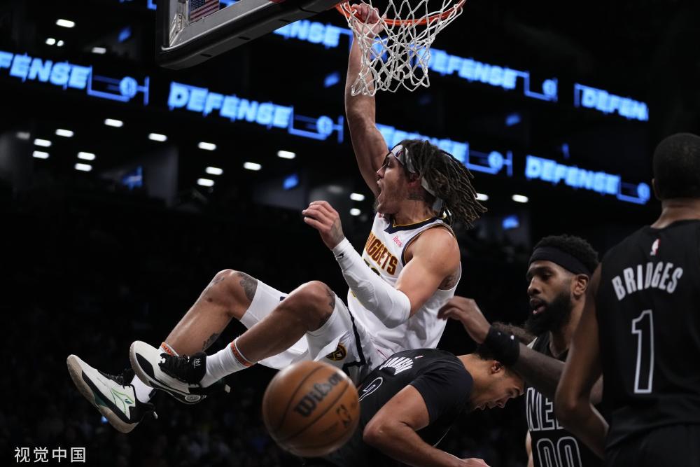 更是两代球 更是两代球